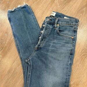 Citizens Of Humanity High-Rise Button-Fly Jeans in Blue Wash